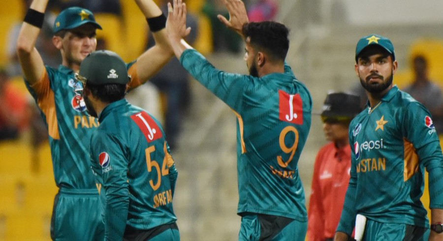 پاکستان نے پہلےٹی ٹوئنٹی میں نیوزی لینڈ کو سنسنی خیز مقابلے کے بعد شکست دیدی